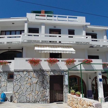 Apartment Batomalj Baška Rom bilde
